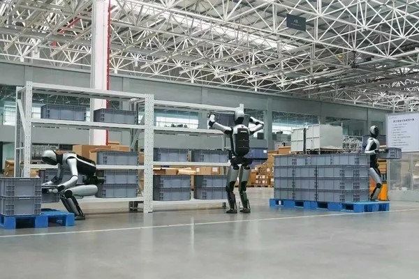 为何必须是“人形”？优必选创始人详解机器人进厂