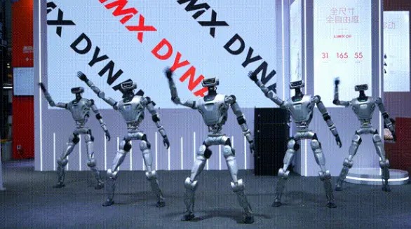 机器人不再只是被编程机器！逐际动力发布具身智能体系统：LimX COSA