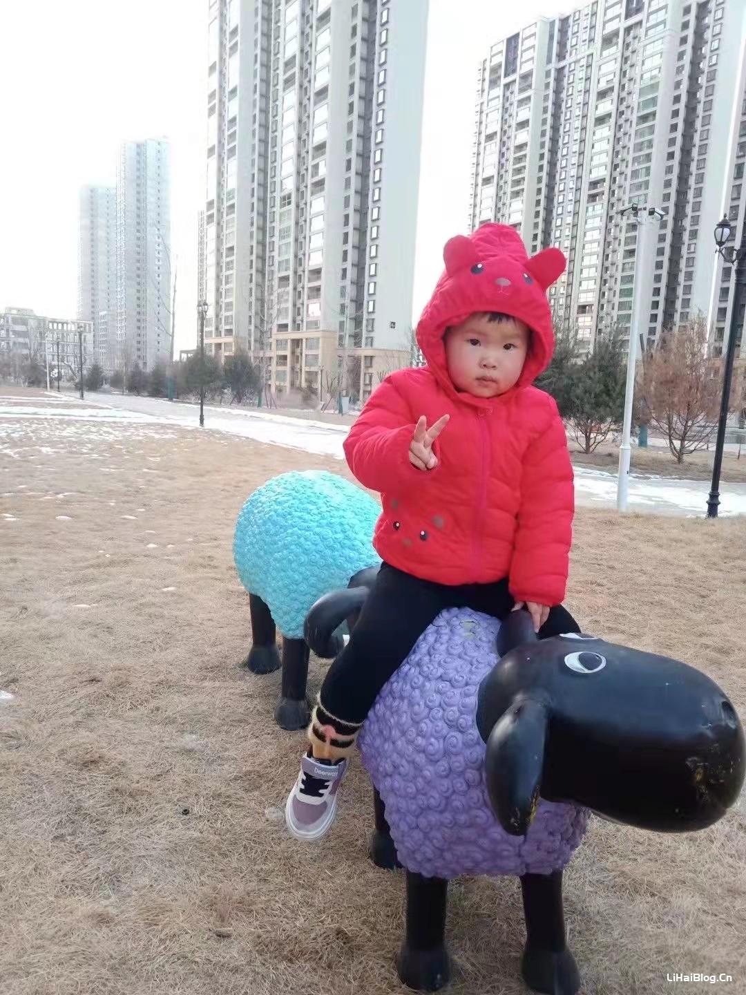 期待人間四月天,期待萬物復蘇,花叢錦簇