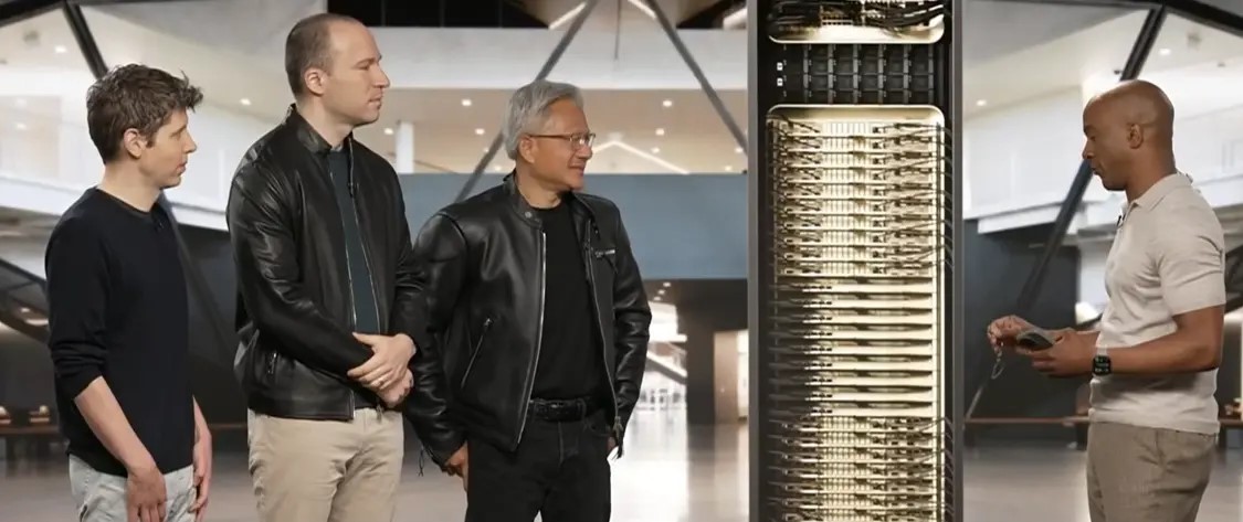 黃仁勛、奧特曼回應千億美元合作：龐大項目、OpenAI要做三件事