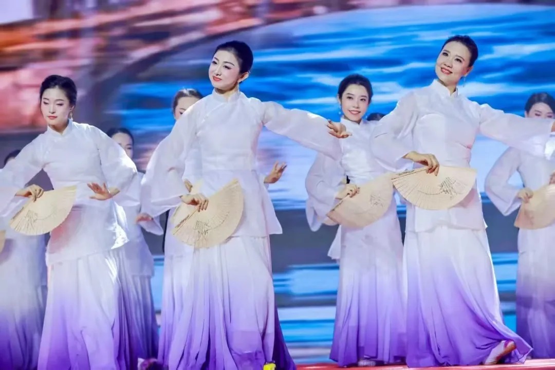 15.jpg 祝賀!南開北京校友會成立110周年