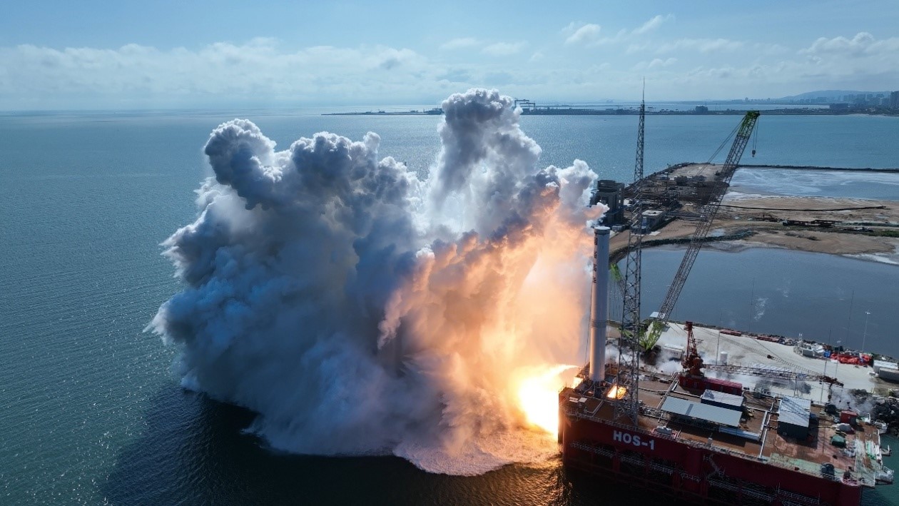 國內商業航天液體火箭天龍三號一級動力系統海上試車成功
