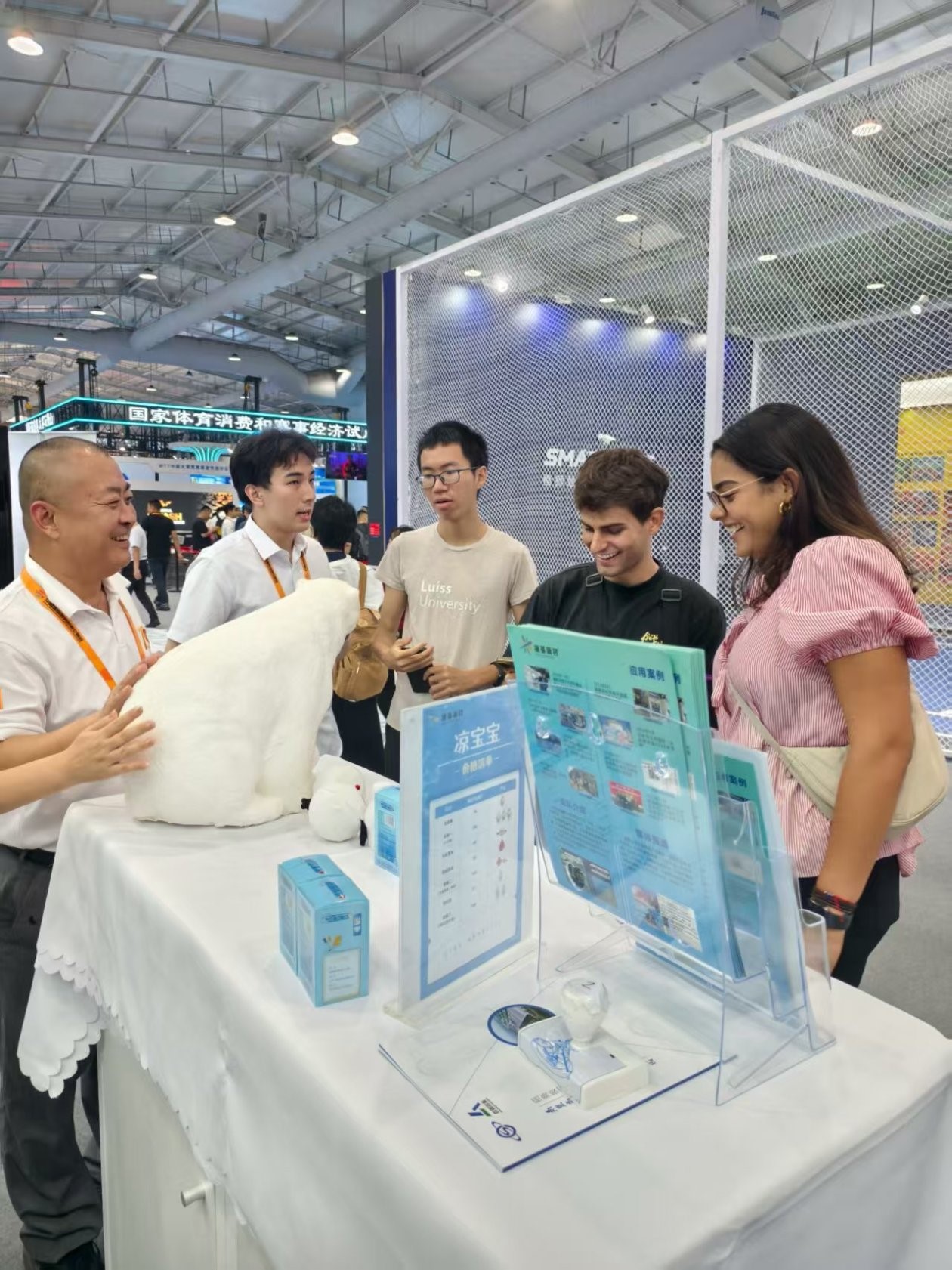 從“永不融化的冰”到“五天可住的房” 科技如何解鎖體育、建筑行業新場景？